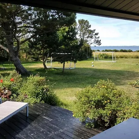بيت للعطل Wake Up With Water Views From Omo *